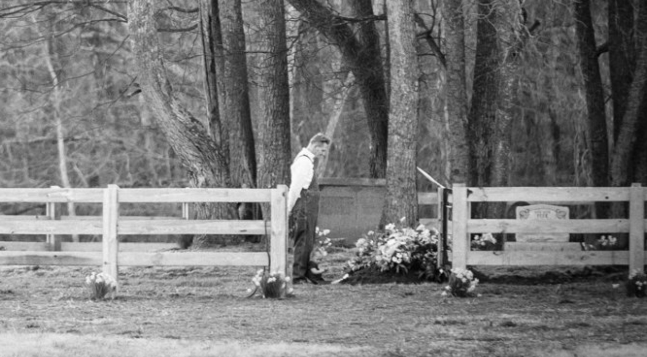 RORY FEEK SHARES TOUCHING PHOTOS FROM JOEY’S FUNERAL WWFFFM
